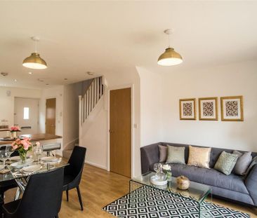 2 bedroom terraced house to rent - Photo 1