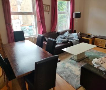 14 Fitzroy Avenue, Belfast, BT7 1HW - Photo 1
