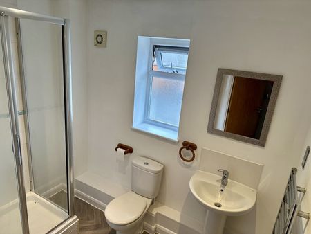 Columbia Road, Ensbury Park, Bournemouth - Photo 2