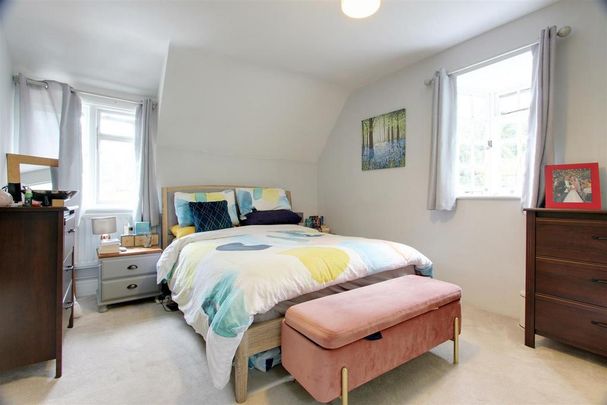 4 bedroom apartment to rent - Photo 1