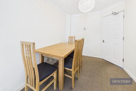 4 bedroom House To Let Total Size: 1152 SQ FT - Photo 3