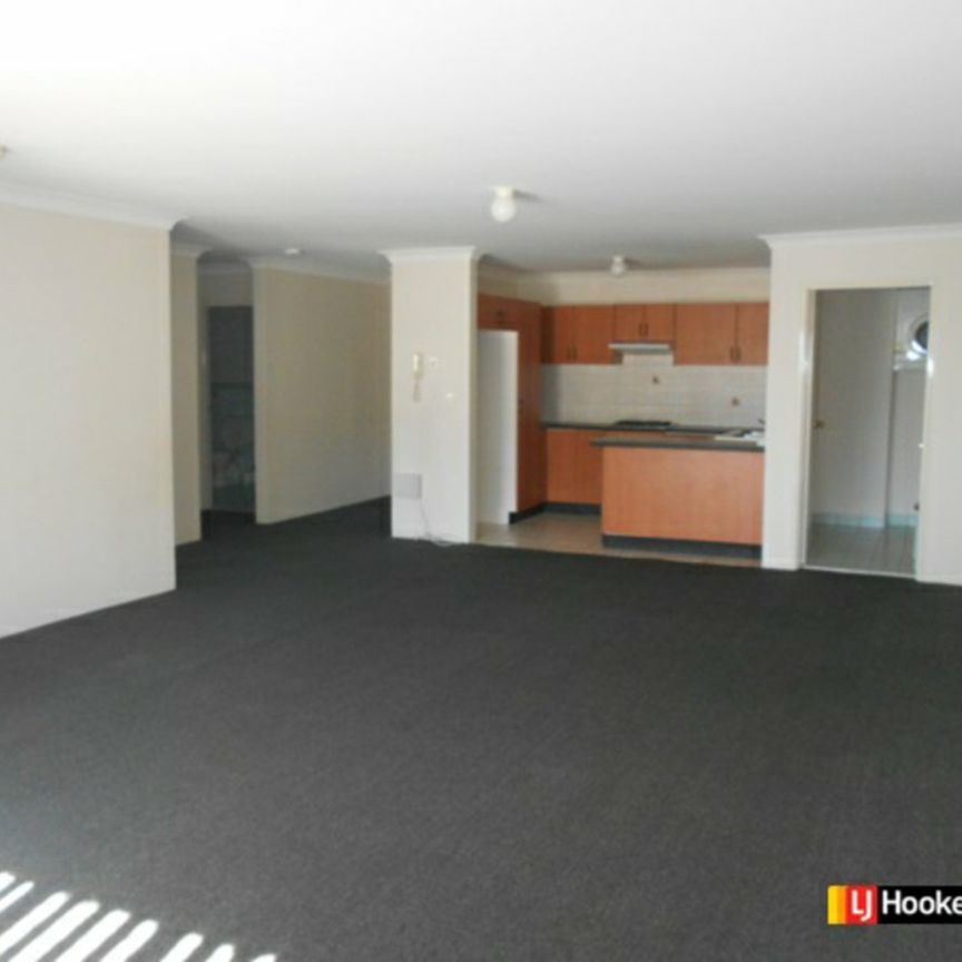 2-Bedroom Unit – Prime Location - Photo 1