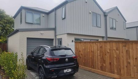 3BR Townhouse in Hoon Hay - Photo 2