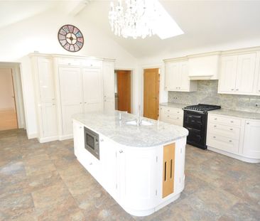 Church Farm, Church Lane, Thurstaston, Wirral, CH61 0HW - Photo 5