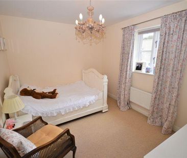 4 bedroom terraced house to rent - Photo 2