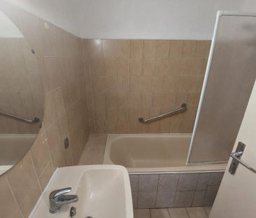 A LOUER T2 MEUBLE NARBONNE - Photo 4