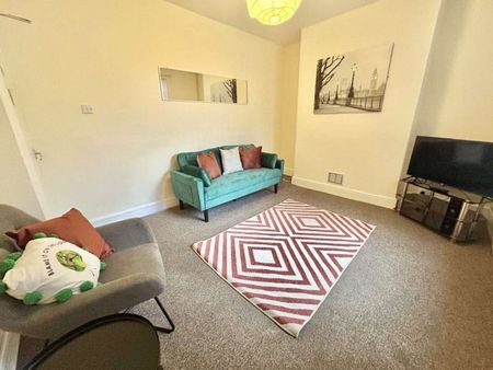 Craven Street Room 1 - Photo 3