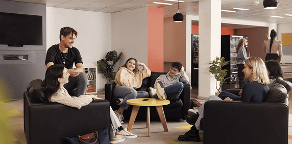 Double Partly Accessible Ensuite - Photo 2