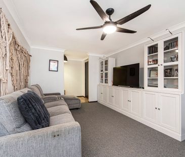 Renovated 3x1 in a Beachside Location with lawnmowing included - Photo 3