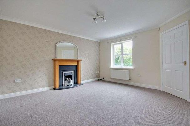 Fletchers Row, Main Street, Long Riston, HU11 - Photo 1