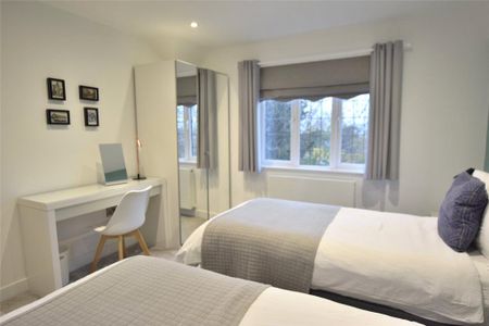 2 bedroom maisonette to rent - Photo 2