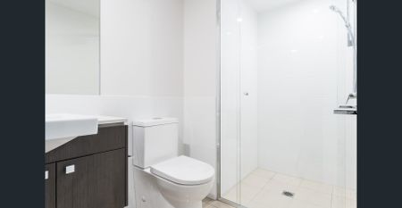 5 STARS FACILITIES APARTMENT @$850 per week - Photo 4