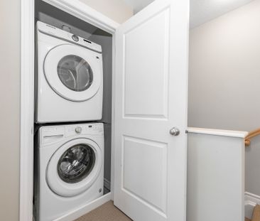 For Lease - 300 Des Tilleuls Private Unit# B, Orleans - Cumberland ... - Photo 1