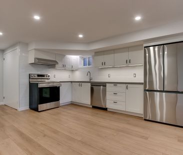 For Lease - 99 West Lodge Avenue Unit# 1, Toronto, Ontario - Photo 4