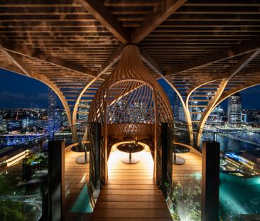 Upper House by Aria - 3 months Free Internet - Photo 1
