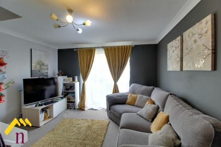 2 bedroom semi-detached house to rent - Photo 4