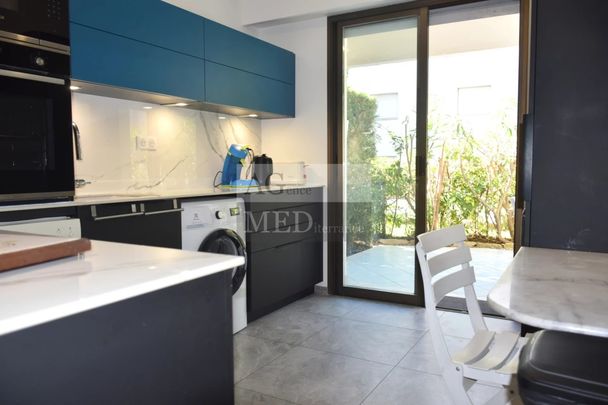 Location meublée à l'année avec garage - Photo 1