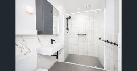 Designer 1 Bedroom Apartment! - Photo 4