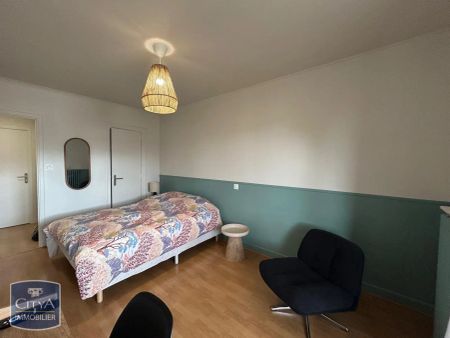 Appartement à louer 5 pièces 82.99m² - Photo 2