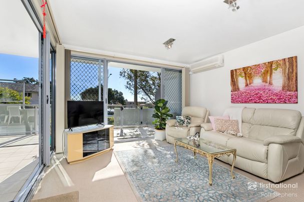 Unbeatable Location - Walk to Everything! Avail 20th December 2025 - Photo 1