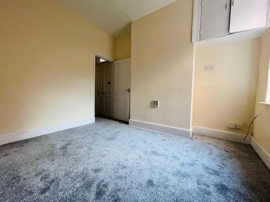 2 Bed House - Photo 1