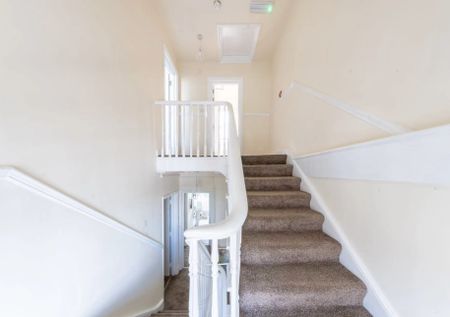 Fortess Road, London - Photo 4