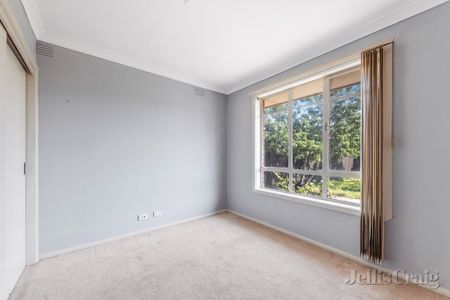 14 Anstey Avenue, Reservoir - Photo 3