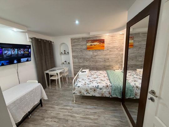 Garsoniera in centrul vechi - Selari (fara risc) - Fotografie 1