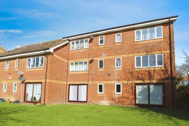 Bridgewater Court, Langley, SL3 - Photo 1