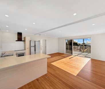 Coastal Living in the Heart of Manly - Photo 1
