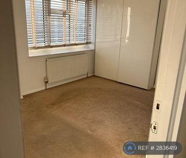 2 bedroom semi-detached house to rent - Photo 4