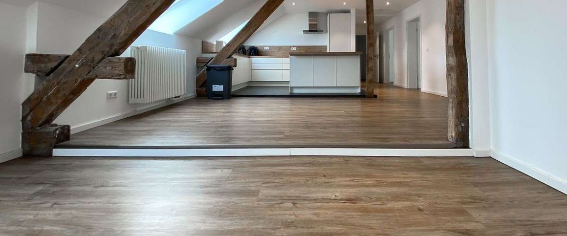 KL - City, 5 ZKB, Tiefgaragenstellplatz, moderne EBK, *SANIERT* - Photo 1