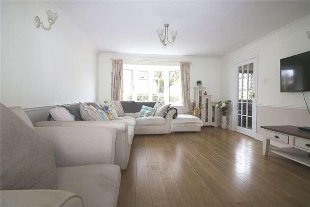 Collins Way, Eastwood, Leigh On Sea, Essex, SS9 - Photo 1