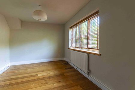 3 bed Semi Detached for rent - Photo 3