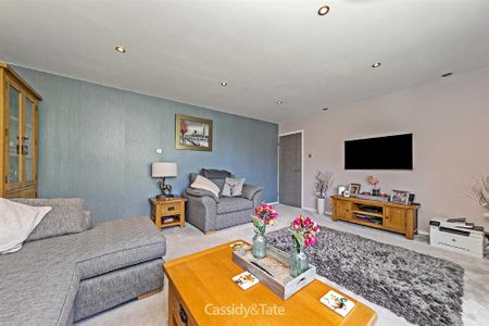 2 bedroom maisonette to rent - Photo 2