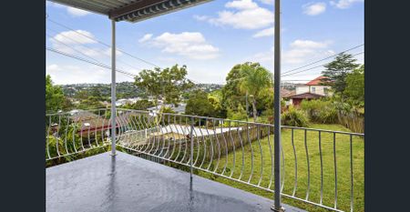 Charm, character & convenience - Photo 4