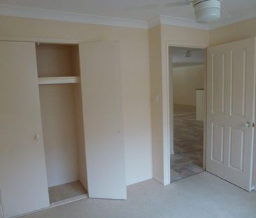 Well Maintained home in quiet street (avail 14.11.25) - Photo 3