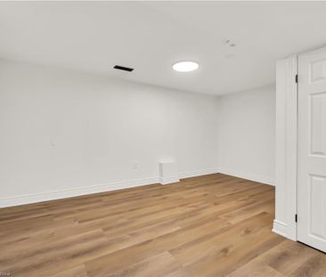 For Lease - 3608 Cherrington Crescent Unit# Lower Level, Mississaug... - Photo 6