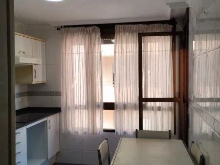 Requena - Photo 2