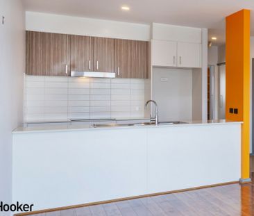 Simple Living in the Center of Molonglo - Photo 3