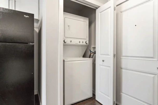 Madison Apartments — 1 Bedroom available at 1251 & 1291 McEachern Dr, Regina - Photo 1