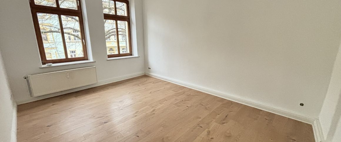 Helle 2-Raum-Wohnung mit großem Balkon in Stadtfeld Ost - Foto 1
