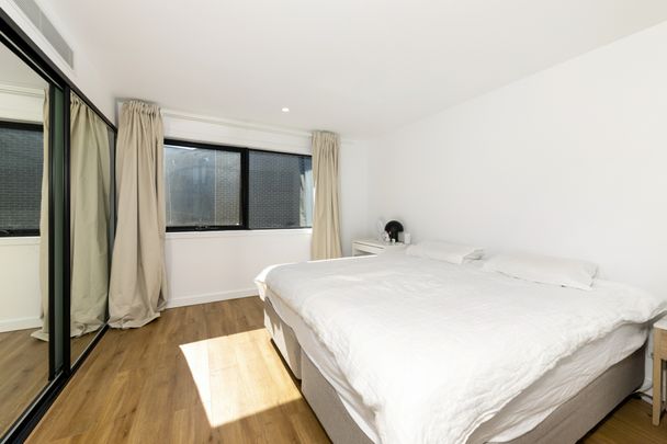 Stylish Townhouse In O'Connor - Photo 1