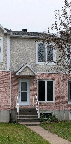 Maison de ville 4 chambres, 1,5 sdb - Photo 1
