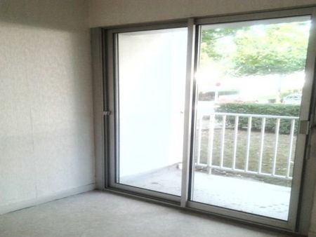 TYPE 1 BIS LA DOUTRE PROCHE AVRILLE - Photo 3