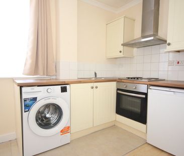 Chobham Road, Woking - Photo 2