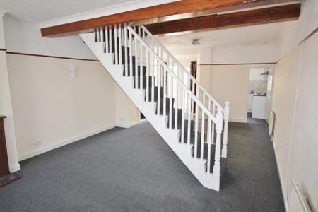 2 bedroom terraced house to rent - Photo 3