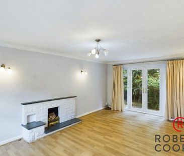 4 bedroom detached house to rent - Photo 4