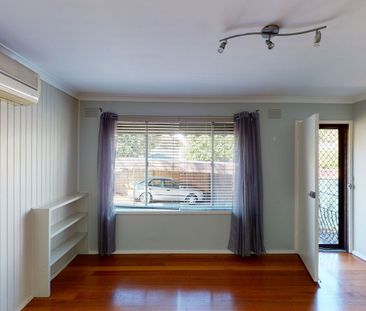 1/14 Bessazile Avenue Forest Hill VIC - Photo 2