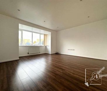 Southfields Green, Gravesend, DA11 - Photo 6